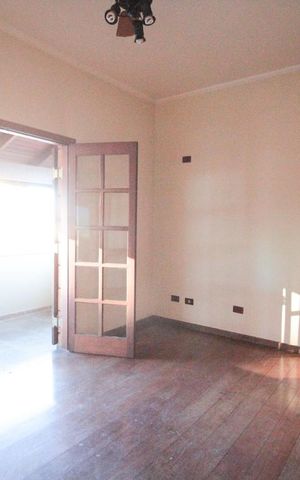Casa à venda com 280m², 4 quartos e 2 vagasQuarto