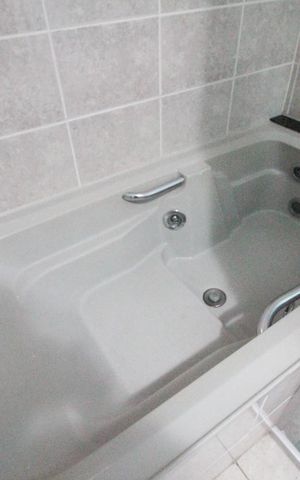Casa à venda com 280m², 4 quartos e 2 vagasBanheiro