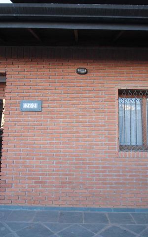 Casa à venda com 280m², 4 quartos e 2 vagasEntrada