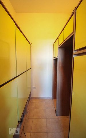 Casa à venda com 280m², 4 quartos e 2 vagasQuarto de Serviço