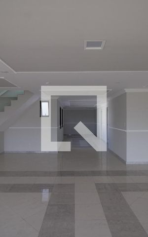 Apartamento à venda com 360m², 4 quartos e 2 vagas Apartamento à venda com 360m², 4 quartos e 2 vagasSala