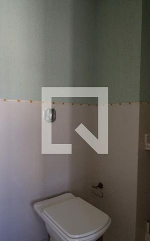 Apartamento à venda com 360m², 4 quartos e 2 vagas Apartamento à venda com 360m², 4 quartos e 2 vagasLavabo