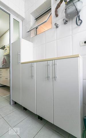 Apartamento à venda com 70m², 3 quartos e 2 vagasÁrea de Serviço - Armário