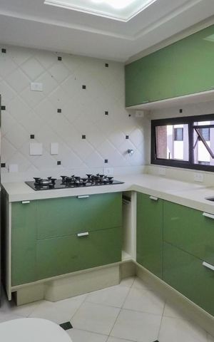 Apartamento à venda com 130m², 3 quartos e 2 vagasCozinha