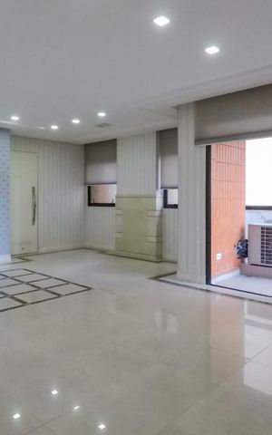 Apartamento à venda com 130m², 3 quartos e 2 vagasSala