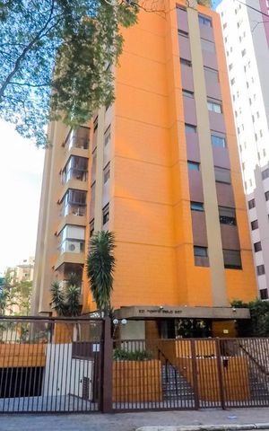 Apartamento à venda com 130m², 3 quartos e 2 vagasFachada