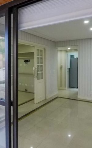 Apartamento à venda com 130m², 3 quartos e 2 vagasSala vista pela sacada