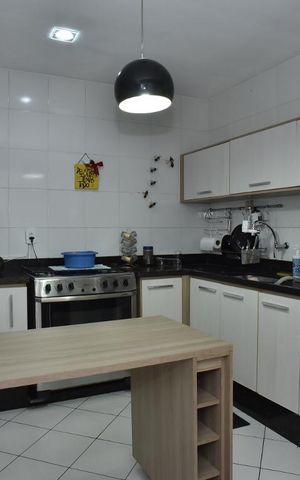 Casa de condomínio à venda com 100m², 3 quartos e 1 vagaCozinha