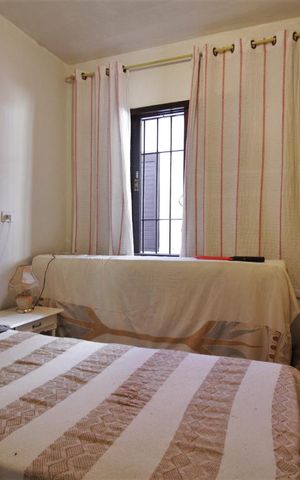 Casa de condomínio à venda com 78m², 3 quartos e 2 vagasQuarto 1
