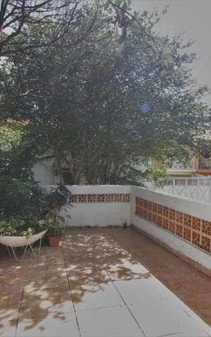 Casa de condomínio à venda com 78m², 3 quartos e 2 vagasÁrea Externa