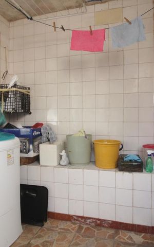 Casa de condomínio à venda com 78m², 3 quartos e 2 vagasÁrea de Serviço