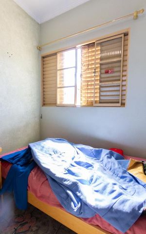 Casa à venda com 180m², 3 quartos e 3 vagas Casa à venda com 180m², 3 quartos e 3 vagasQuarto 3