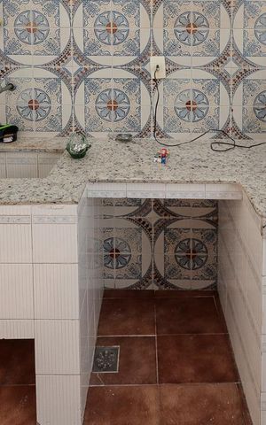 Casa à venda com 220m², 3 quartos e 5 vagas Casa à venda com 220m², 3 quartos e 5 vagasVaranda Fundos