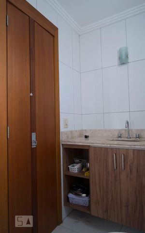 Casa à venda com 180m², 3 quartos e 3 vagasBanheiro da Suíte