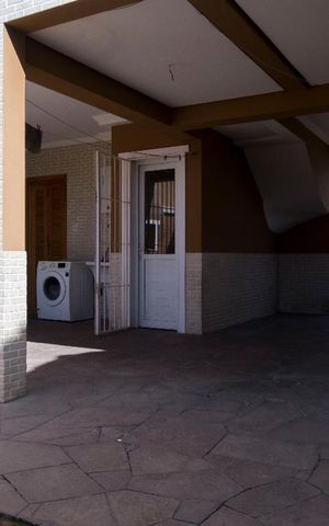 Casa à venda com 180m², 3 quartos e 3 vagasChurrasqueira