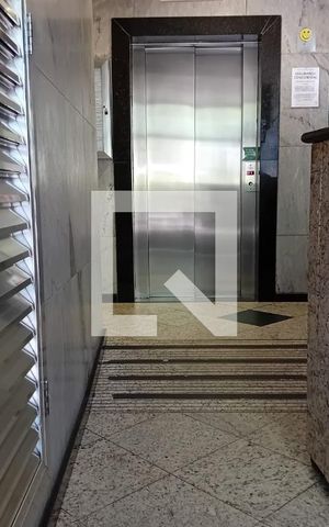 Apartamento à venda com 79m², 2 quartos e sem vagaHall de entrada