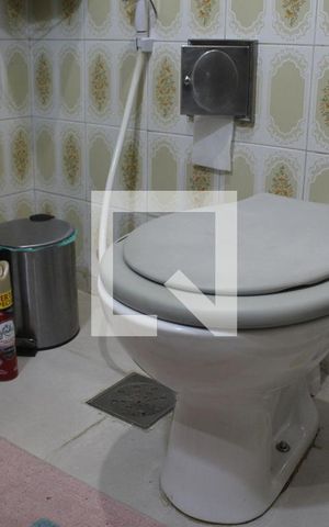 Apartamento à venda com 79m², 2 quartos e sem vagaBanheiro
