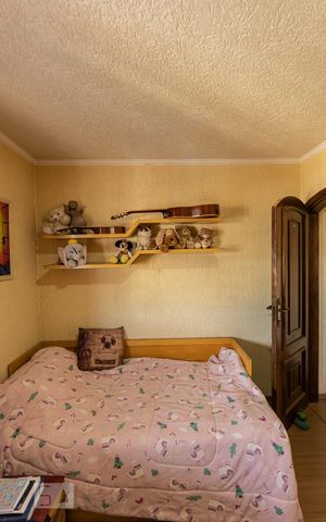 Casa para alugar com 211m², 3 quartos e 5 vagas Casa para alugar com 211m², 3 quartos e 5 vagasQuarto 1
