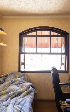 Casa para alugar com 211m², 3 quartos e 5 vagas Casa para alugar com 211m², 3 quartos e 5 vagasQuarto 2