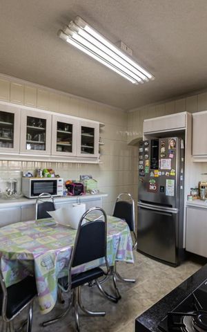 Casa para alugar com 211m², 3 quartos e 5 vagas Casa para alugar com 211m², 3 quartos e 5 vagasCozinha