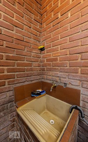 Casa para alugar com 211m², 3 quartos e 5 vagas Casa para alugar com 211m², 3 quartos e 5 vagasÁrea de Serviço