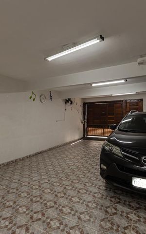 Casa para alugar com 211m², 3 quartos e 5 vagas Casa para alugar com 211m², 3 quartos e 5 vagasGaragem