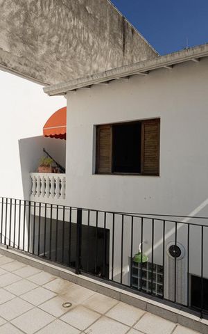 Casa à venda com 180m², 3 quartos e 2 vagasvaranda