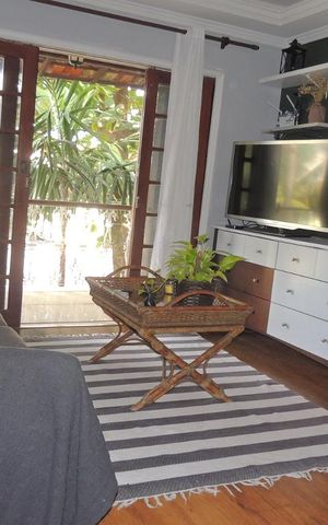 Casa à venda com 240m², 3 quartos e sem vagaSala