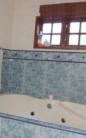 Casa à venda com 240m², 3 quartos e sem vagaDetalhe do Banheiro da Suite