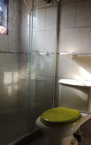 Casa à venda com 240m², 3 quartos e sem vagaDetalhe do Banheiro da Suite