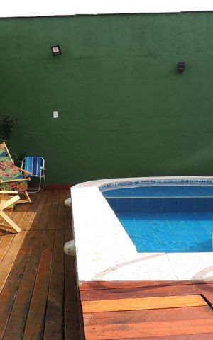 Casa à venda com 240m², 3 quartos e sem vagaPiscina