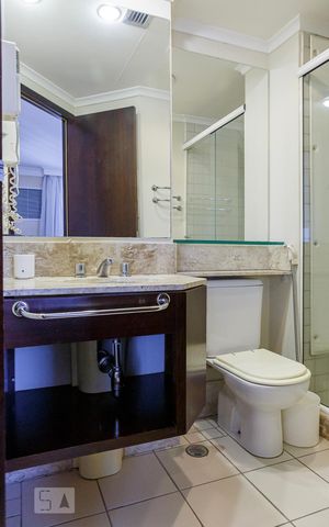 Apartamento à venda com 27m², 1 quarto e 1 vaga Apartamento à venda com 27m², 1 quarto e 1 vagaBanheiro