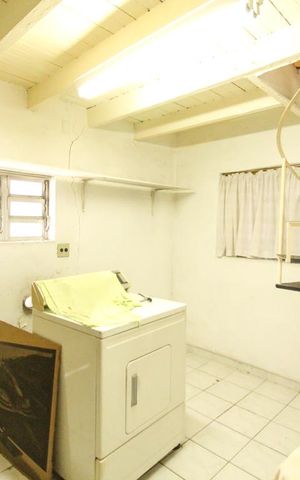 Casa à venda com 600m², 4 quartos e 3 vagasÁrea de Serviço