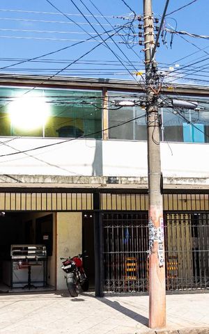 Apartamento à venda com 140m², 3 quartos e sem vaga Apartamento à venda com 140m², 3 quartos e sem vagaFachada