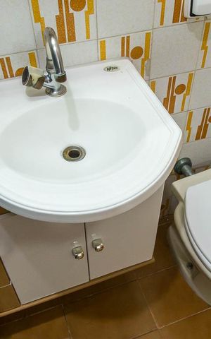 Casa para alugar com 90m², 2 quartos e 1 vaga Casa para alugar com 90m², 2 quartos e 1 vagaBanheiro