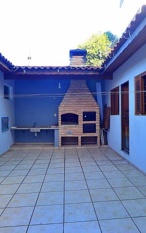 Casa para alugar com 296m², 5 quartos e 4 vagasChurrasqueira