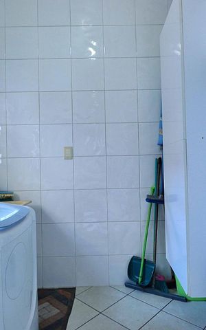 Casa para alugar com 296m², 5 quartos e 4 vagasÁrea de Serviço