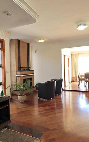 Casa para alugar com 296m², 5 quartos e 4 vagasSala 1