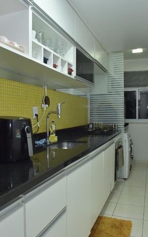 Apartamento à venda com 88m², 4 quartos e 1 vagaCozinha