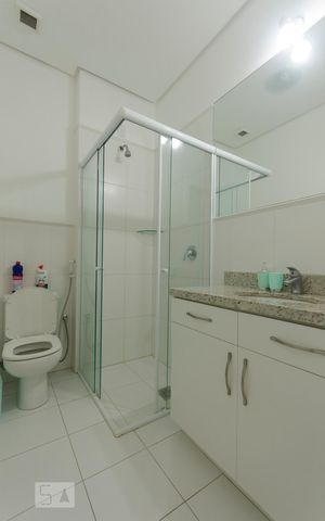 Apartamento para alugar com 105m², 2 quartos e 2 vagasBanheiro da Suíte