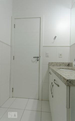 Apartamento para alugar com 105m², 2 quartos e 2 vagasBanheiro Social