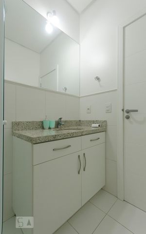Apartamento para alugar com 105m², 2 quartos e 2 vagasBanheiro da Suíte