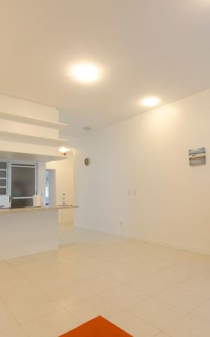 Apartamento para alugar com 105m², 2 quartos e 2 vagasSala