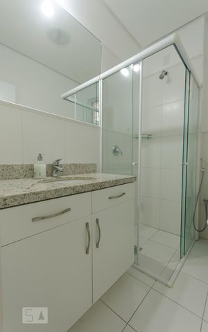 Apartamento para alugar com 105m², 2 quartos e 2 vagasBanheiro Social