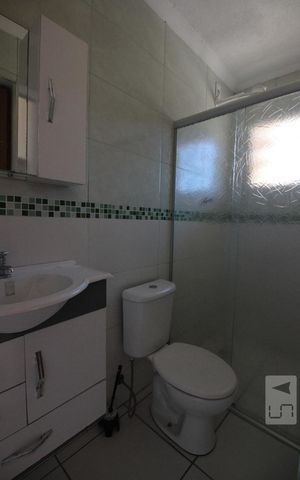 Casa para alugar com 150m², 2 quartos e 2 vagasBanheiro Externo