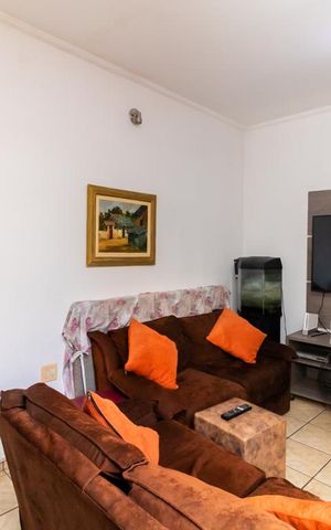 Casa à venda com 365m², 8 quartos e 5 vagas Casa à venda com 365m², 8 quartos e 5 vagasSala - Casa 03