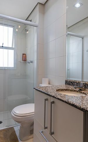 Apartamento à venda com 68m², 2 quartos e 1 vaga Apartamento à venda com 68m², 2 quartos e 1 vagaBanheiro