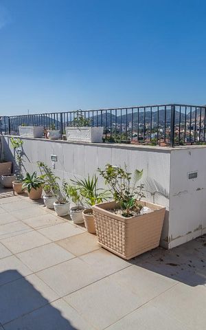 Apartamento à venda com 177m², 4 quartos e 1 vaga Apartamento à venda com 177m², 4 quartos e 1 vagaÁrea Externa