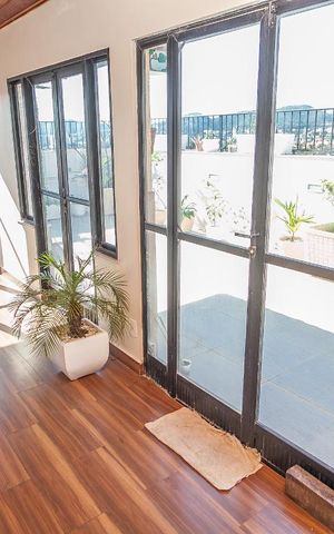 Apartamento à venda com 177m², 4 quartos e 1 vaga Apartamento à venda com 177m², 4 quartos e 1 vagaCobertura