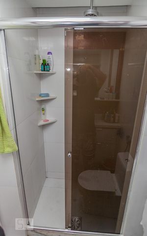 Apartamento à venda com 177m², 4 quartos e 1 vaga Apartamento à venda com 177m², 4 quartos e 1 vagaBanheiro Social